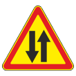 Дорожный знак 1.21 «Двустороннее движение» (временный) (металл 0,8 мм, I типоразмер: сторона 700 мм, С/О пленка: тип В алмазная)